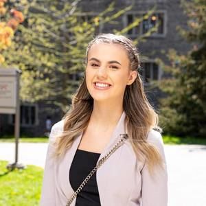 Meet your Posher, Erin